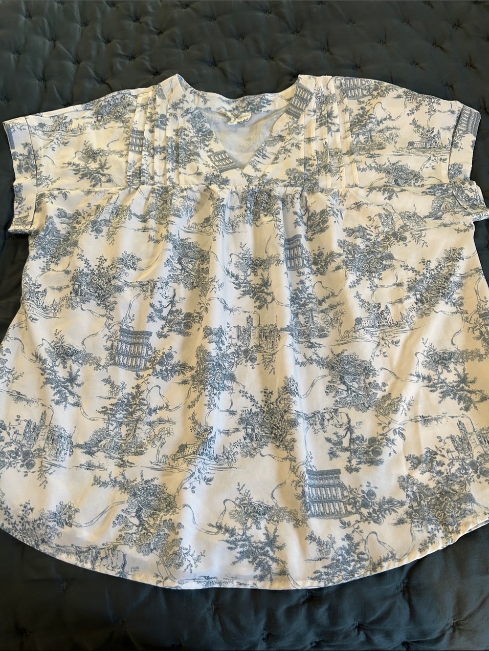 Women's Blue Toile Print V-Neck Blouse